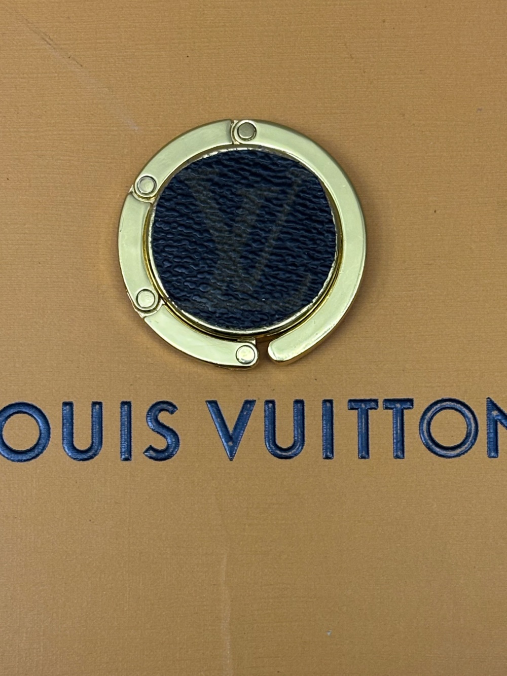 Louis Vuitton Glossy Purse
Hanger, Bag Holder, Bag Hanger, Gold Tone